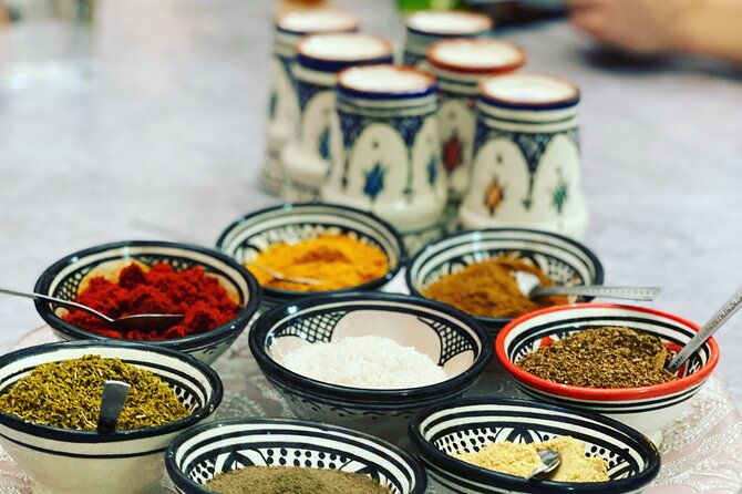 Cooking class with Yassine and family - Cooking hands-on, including the spice step everyone remembers