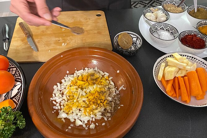 Cooking class with Yassine and family - The waiting time becomes part of the experience