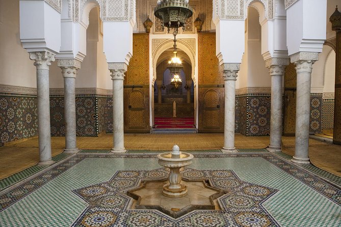 Day trip from Fes to Volubilis Moulay Idriss & Meknes - Moulay Idriss for 30 Minutes: Holy Town, Quick Stop
