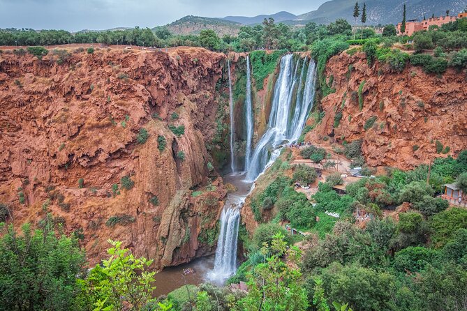 Day Trip to Ouzoud Waterfalls with Guide and Boat Trip - Lunch overlooking Ouzoud: what you should expect