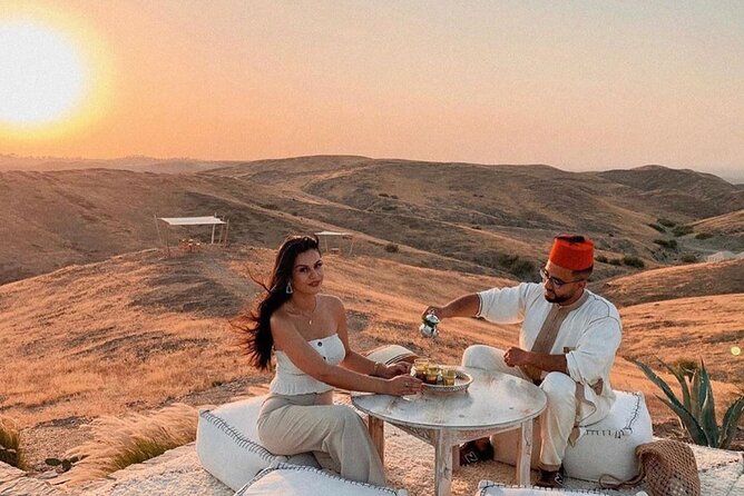 Dinner Show & camel ride with sunset views - Key things that make this night work