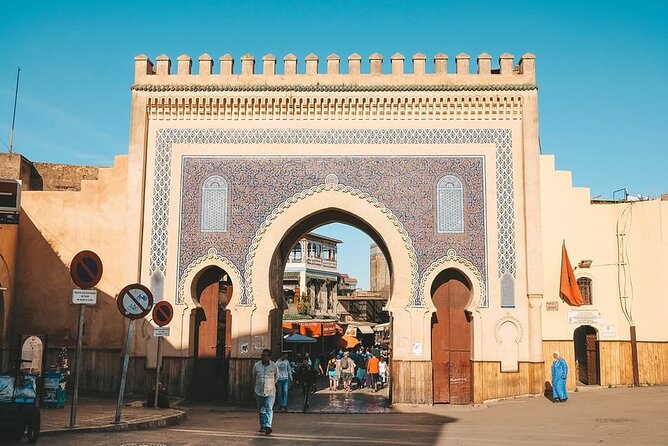 Discover the city of Fes on foot with the best guides - Key highlights at a glance