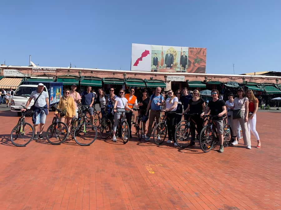 Dutch Bike Tour in Marrakech with Local Guide - Jemaa el Fnaa: seeing the energy, without getting lost in it