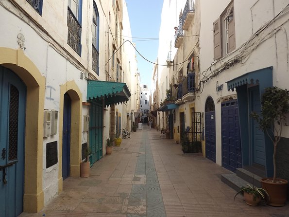 Essaouira day trip from Agadir & Taghazout - Comfort, walking, and how “moderate fitness” shows up