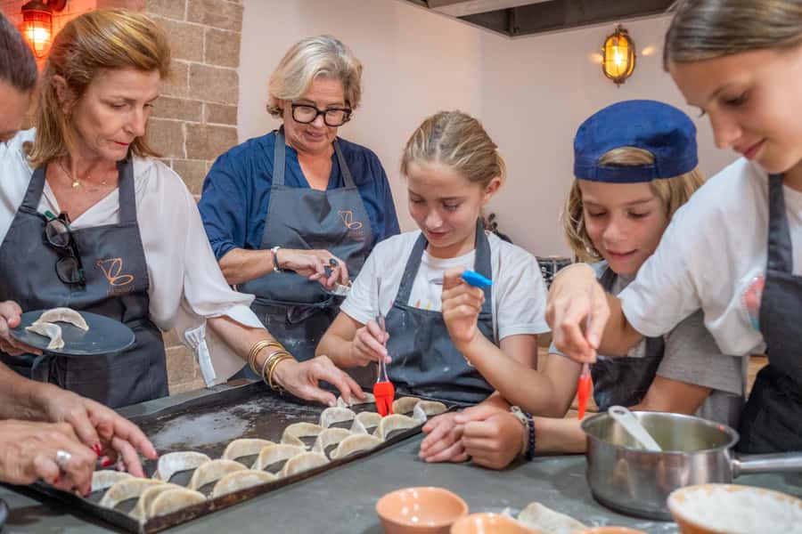 Essaouira: Moroccan pastry workshop - What You Leave With: The Take-Home Box and Tea Tasting