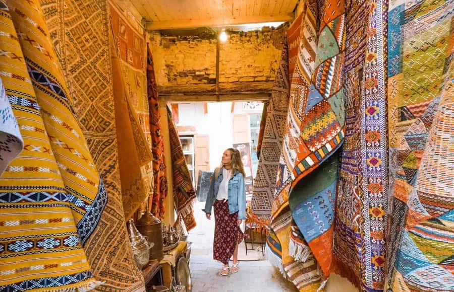 Exclusive Fez Medina Walking Tour with a local Guide - Markets like Attarin and Souk Sebaghine: scents, colors, and trading