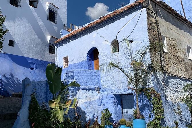 Explore chefchaouen like a local - The Spanish Mosque hike, why it is the big payoff