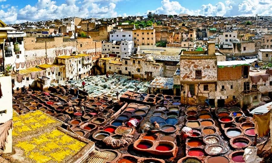 Explore Fes: Unforgettable Guided Walking Tour of the Medina - Meeting at Rue Oued Zhoune, WhatsApp updates, and staying comfortable for 3 hours