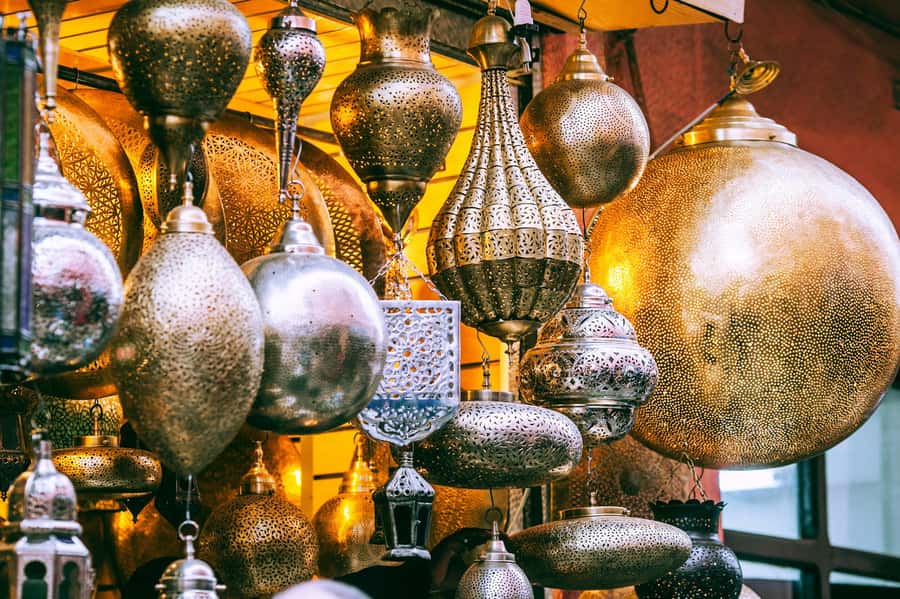 Fes: A Guided Walking Tour Through the Historic Medina - What to bring, what to wear, and simple rules