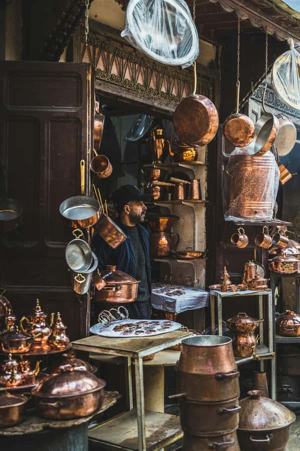 Fes: Royal Palace, Madrasa, Tannery & Souks and Medina Tour - Navigating the Old Medina souks, from alley choices to Bab Boujloud
