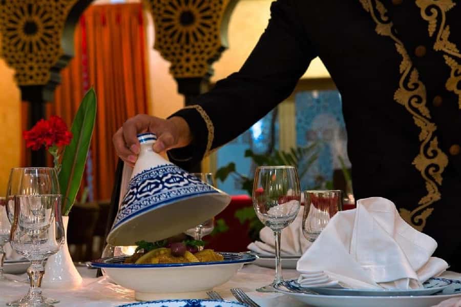 Fes : Unforgettable Dinner Show Experience with hotel pickup - Why This Fes Dinner and Show Feels Like a Real Night Out