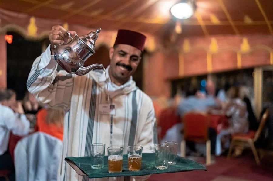 Fes : Unforgettable Dinner Show Experience with hotel pickup - Hotel Pickup and Timing: What the 3 Hours Really Mean