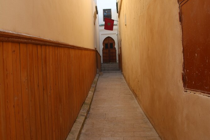 Fes wonders - Zaouia of Moulay Idriss II: founder’s tomb, quick and important