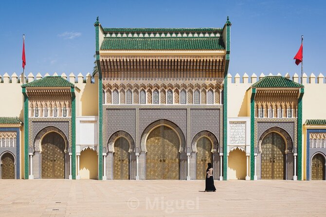 Fes wonders - Boujloud Square: the medina entry “reset”