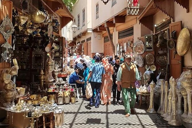 Fez Day Tour - Lunch around 1pm: how to handle the one thing that is not included
