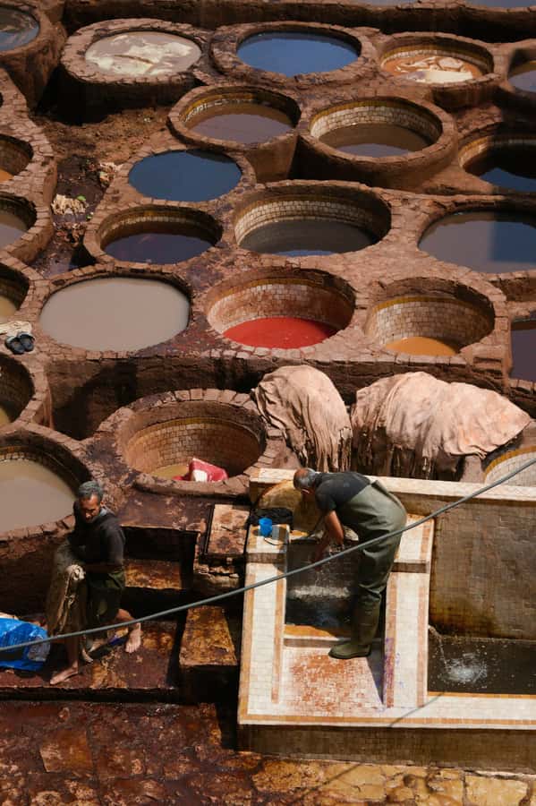 Fez: Guided Walking Tour of the Historic Medina - Moroccan Lunch and Market Bites: Eating Like the City, Not Like a Tour