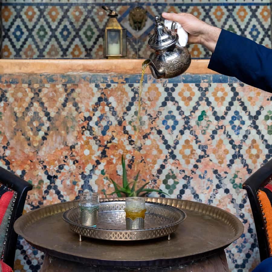 Fez Medina: Local Cultural Highlights Guided Tour - Tanneries, Al Quarawiyyine University, and the learning legacy of Fez