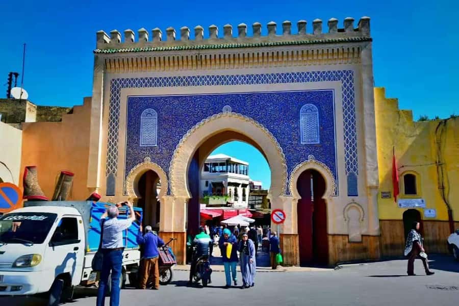 FEZ Medina Walking tour byLocal Guide & Fes Ramparts by car - The medina walk: Fes el-Bali with a guide who handles the maze