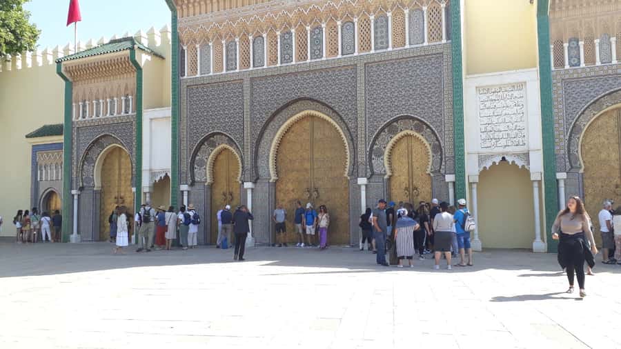 Fez Ramparts Tour: King’s Palace, Jewish Quarters, Tanneries - Price and Logistics: Why $8 Feels Fair for What You Get