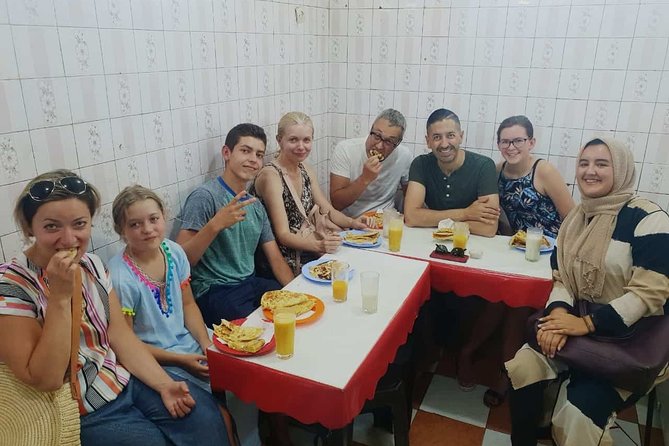 Fez Street Food Tour - Guides and Group Size: What Changes When the Max Is 12