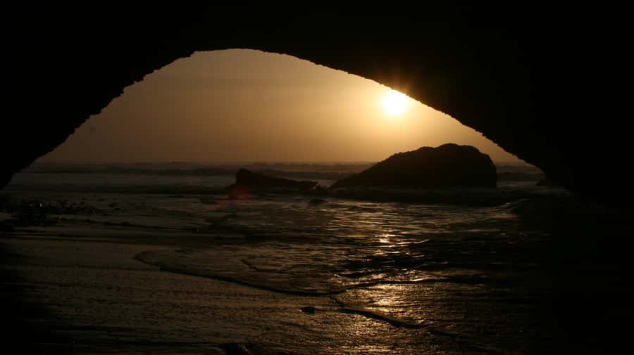 From Agadir: Legzira Beach and Tiznit Tour with Transfer - Tiznit, the Silver City stop that actually helps