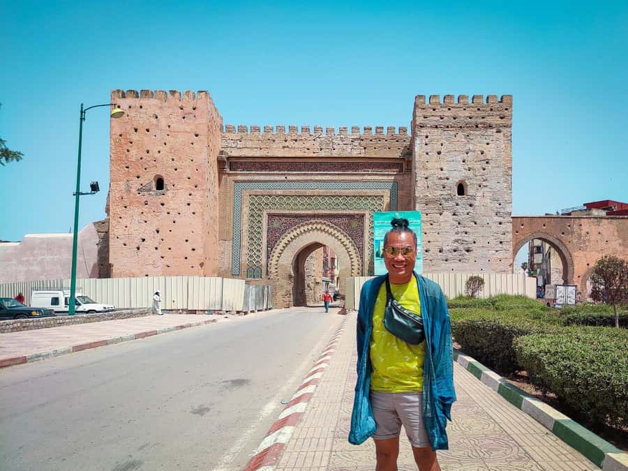 From Fes private tour to Casablanca via volubilis and rabat - Your Driver Experience: Why It Can Make or Break the Day