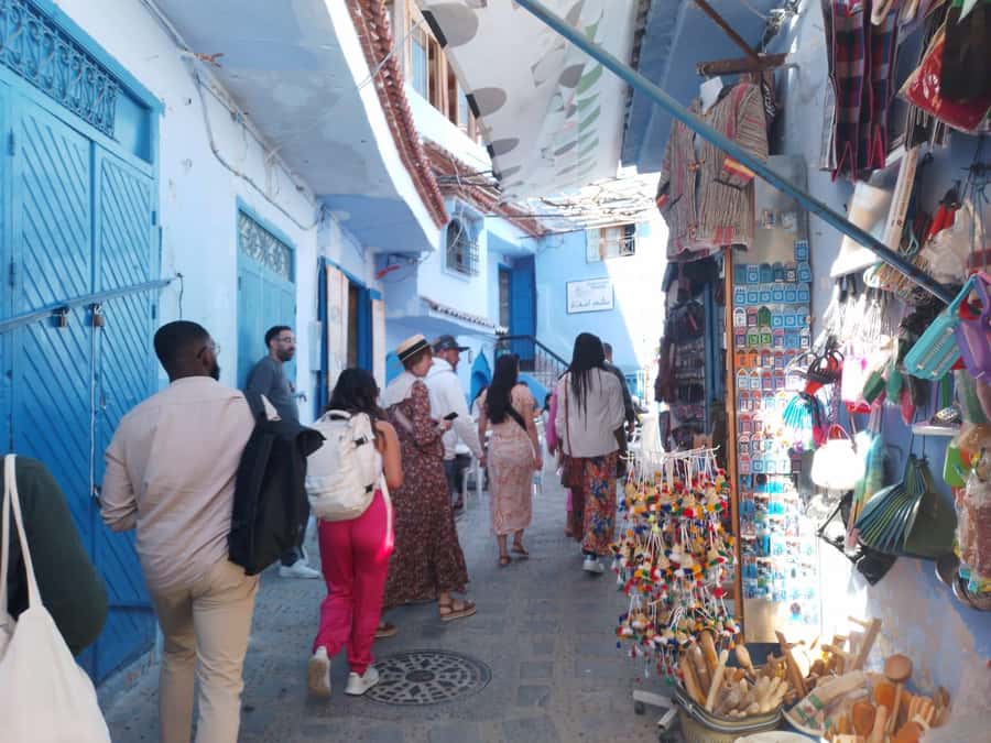 From Fez: Day Tour to the Blue Town of Chefchaouen - Plaza Uta el-Hammam Break: Your Easy Reset in the City Center