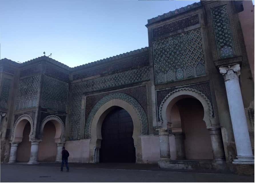 From Fez: Volubilis Moulay Idriss and Meknes Day Trip - Moulay Ismail’s legacy: mausoleum, place el Hadim, and El Heri es-Souan