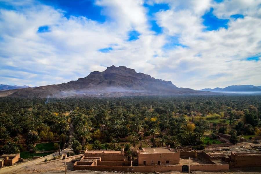 From Marrakech: 2-Day Desert Excursion - Ouarzazate break time, Kasbah of Taourirt and optional cinema stop