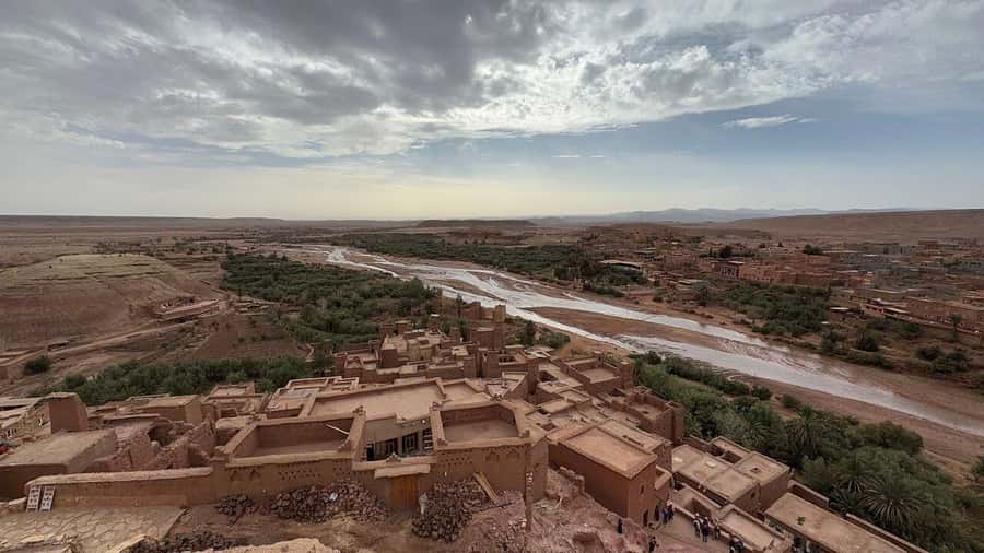 From Marrakech: 4-Day/3-Night Desert Adventure to Fes - Merzouga and Erg Chebbi: the camel trek at sunset