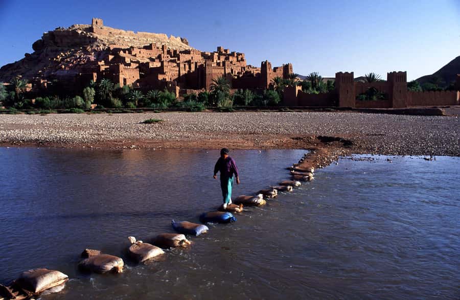 From Marrakech: Ait Benhaddou and Atlas Mountains Day Trip - Lunch With Kasbah Views: Berber Home-Style Food Beats the Usual Pit Stop
