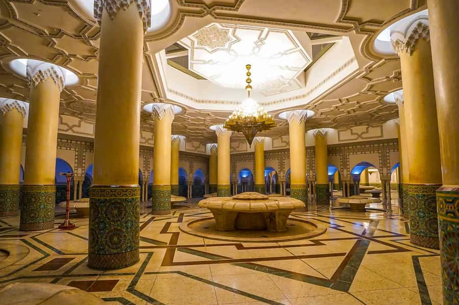 From Marrakech: Casablanca Tour & Hassan II Mosque Visit - Guide quality is a big deal on this itinerary