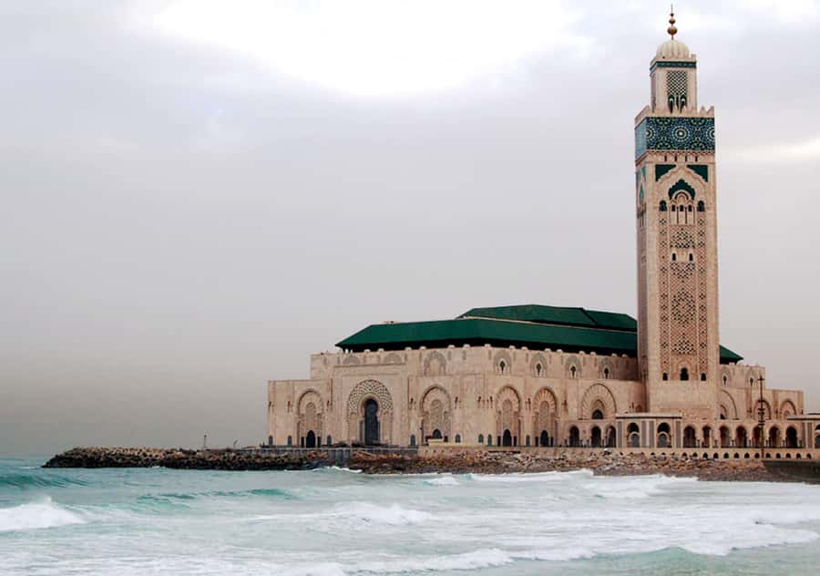 From Marrakech: Casablanca Tour with Hassan II Mosque Visit - Lunch and time management: eating in Casablanca without losing the day