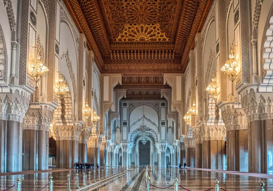 From Marrakech: Casablanca Tour with Hassan II Mosque Visit - Price, extra costs, and the real value of paying for structure