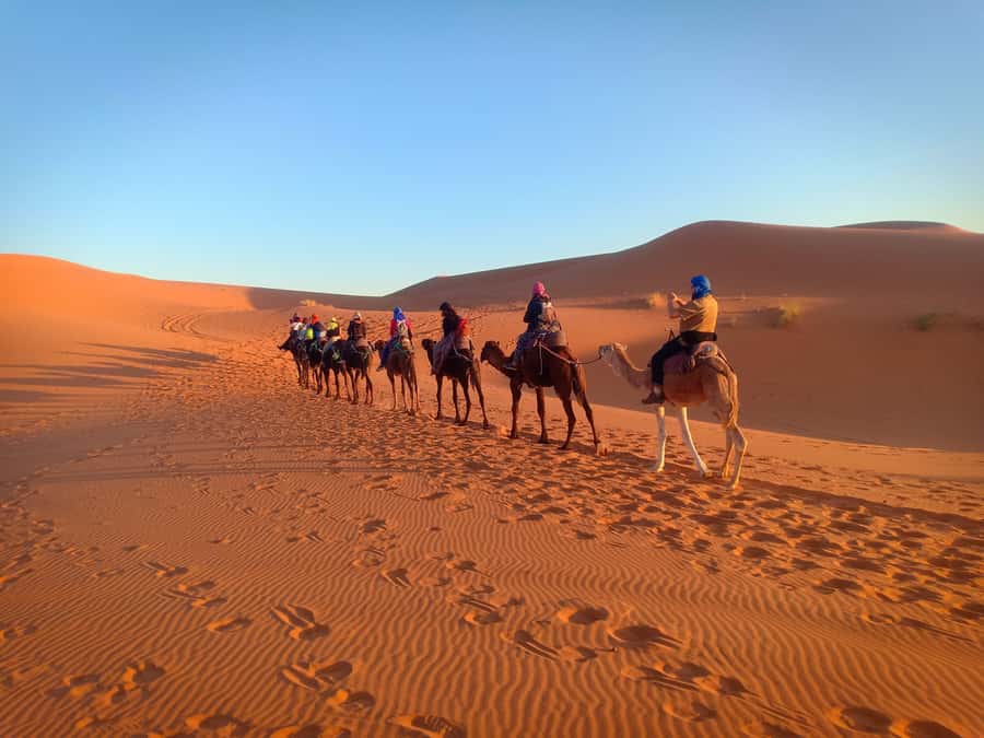 From Marrakech to Merzouga Erg Chebbi: 4-Day Desert Tour - Day 2: Todra Gorges, Tinghir Culture, and Riding Into Erg Chebbi