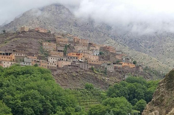 From Marrakesh: Zip-Line & Hike in the Atlas Mountains - From Marrakech to Tahanaout: the day starts with views and breathing room