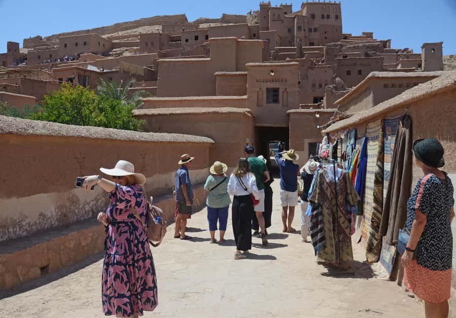 From Ouarzazate: Aït Benhaddu, Fint Oasis & Film Studio Trip - Fint Oasis: Palm Shade, Riverbanks, and Village Life