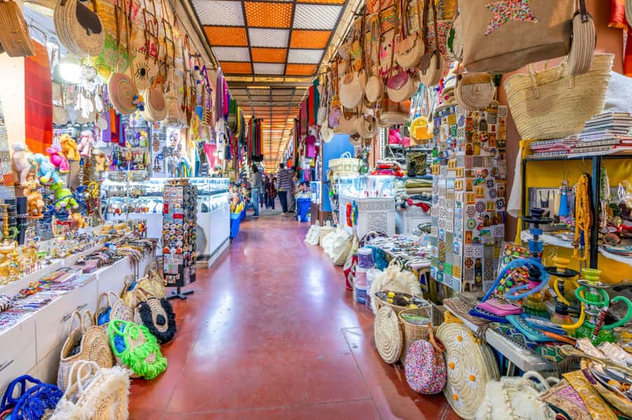 From Taghazout or Agadir: Souk El Had Guided Tour in Agadir - How the 2-hour timing works with hotel pickup and the 10:00 AM start