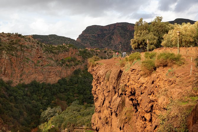 Full Day Trip To Ouzoud Waterfalls From Marrakech & Boat Tour - The 10-hour rhythm, Marrakech to the High Atlas