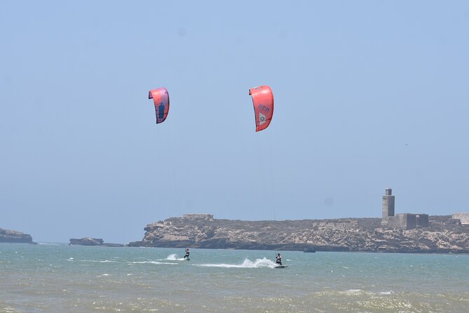 Group Kitesurf Lesson - The 2-hour flow, from safety to body drag