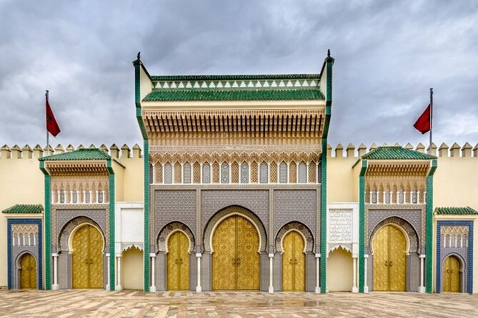 Half-Day Private Guided Walking Tour Of Fez Medina - The easy start: Bab Boujloud, the Mellah, and ceramic color