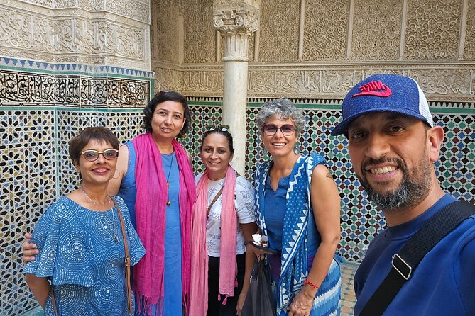 Hidden historical sites at Medieval City of Fez - Stop 6: Berber carpet shop, spotting the difference in weaving