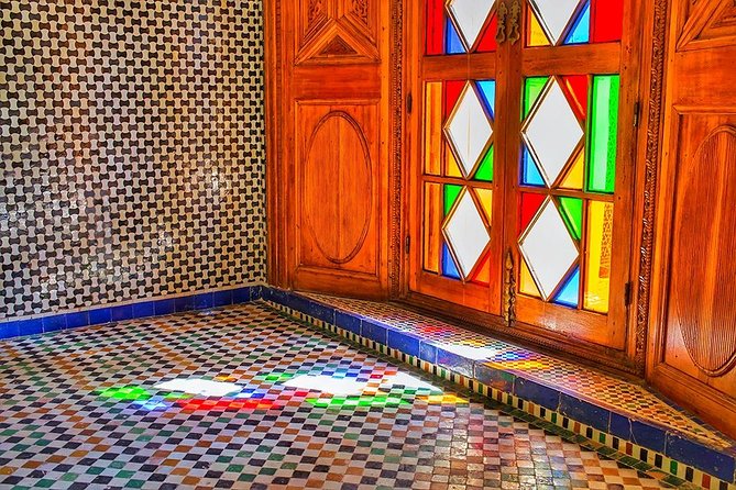 Highlights of Marrakech: Private Half-Day City Tour - Koutoubia Mosque, the minaret that keeps you pointed