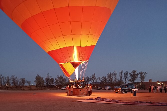 Hot air balloon flight to Marrakech in a small group. Breakfast - Landing back on earth: the moment you realize it was real