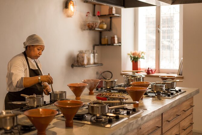 l'Atelier - Moroccan Cooking Workshop in Essaouira - Small group energy and zero-stress pacing