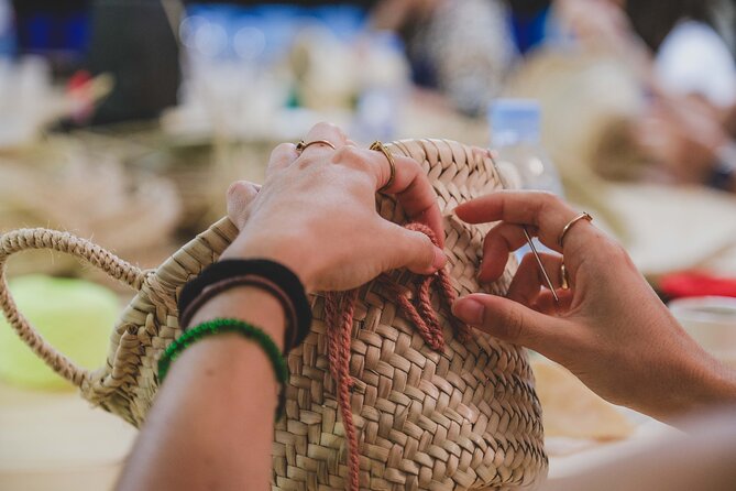 Learn embroidery in Arabic calligraphy in Marrakech - Quick Reasons This Workshop Works