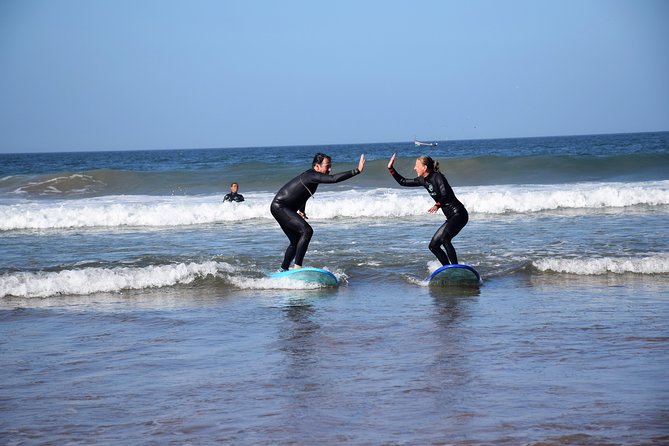 Learn to surf in Tamraght, with local surf instructor - How the instructor matches you with the best waves