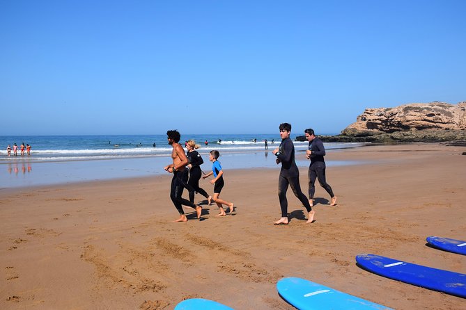 Learn to surf in Tamraght, with local surf instructor - Lunch included, and that matters more than it sounds