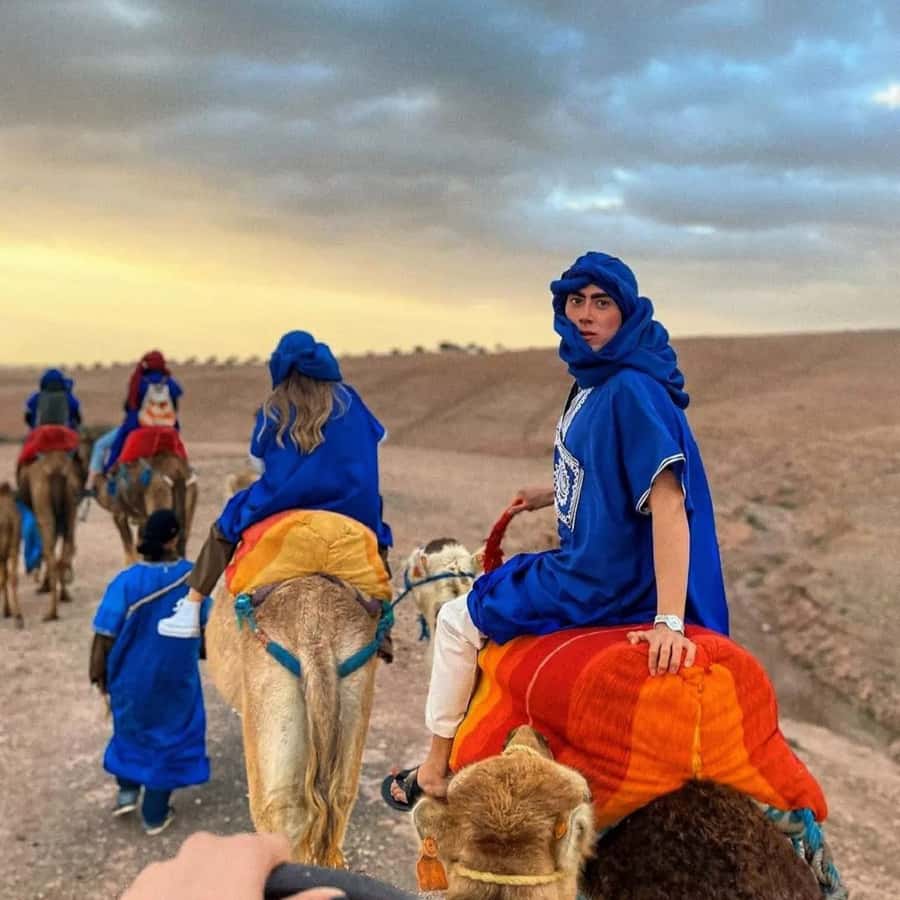 Luxury Agafay Desert : Quad , Camel Ride, Pool & Dinner Show - Dinner under the stars: tagine, Moroccan tea, and Gnawa campfire show
