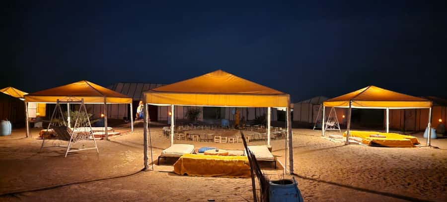 Marrakech:2 Days tour to Sahara Zagora Desert & AitBenHaddou - Berber camp night: dinner, breakfast, and the choice to shower